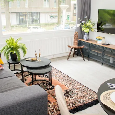 Cozy 2 Bedroom With Free Parking * Tilburgo
