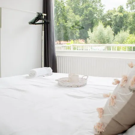 Cozy 2 Bedroom With Free Parking * Tilburg