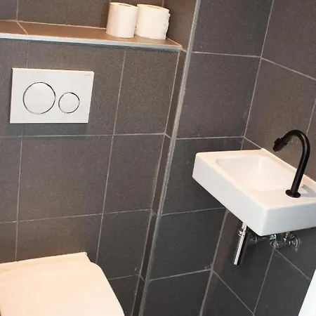 Apartment Cozy 2 Bedroom With Free Parking Tilburg